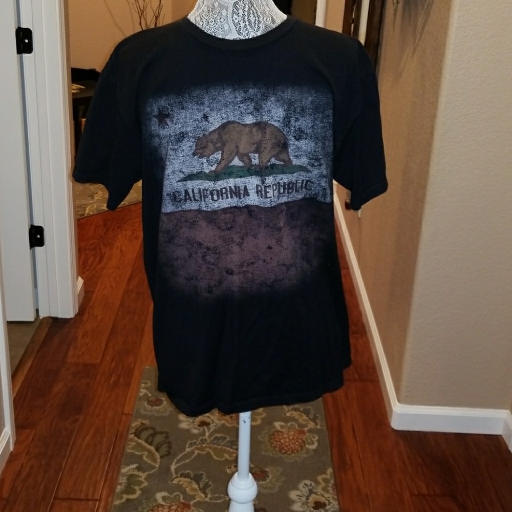 Short sleeve t shirt